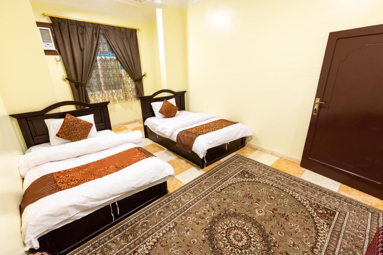 Al Eairy Furnished Apartments - Al Bahah 3 Buitenkant foto