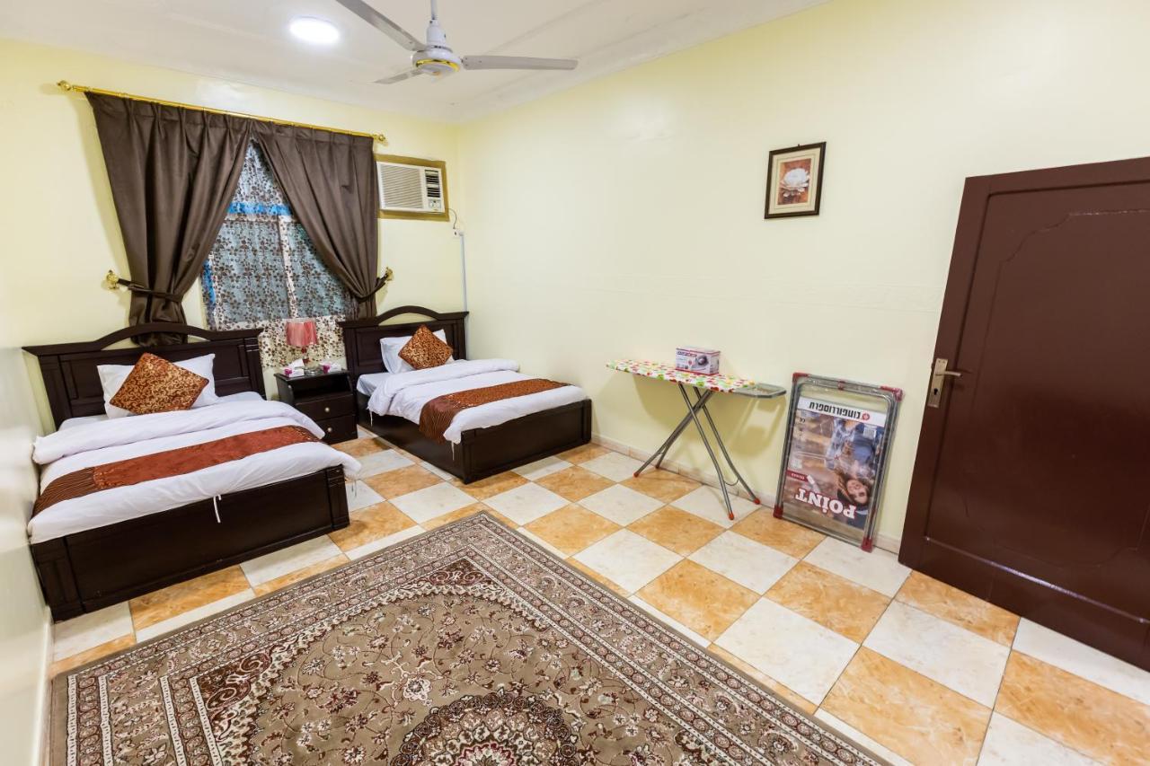 Al Eairy Furnished Apartments - Al Bahah 3 Buitenkant foto