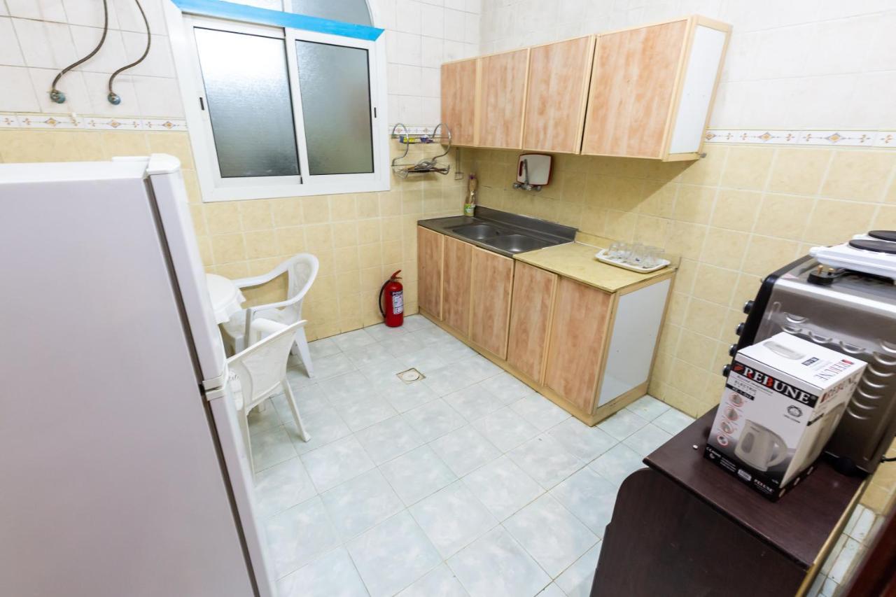 Al Eairy Furnished Apartments - Al Bahah 3 Buitenkant foto